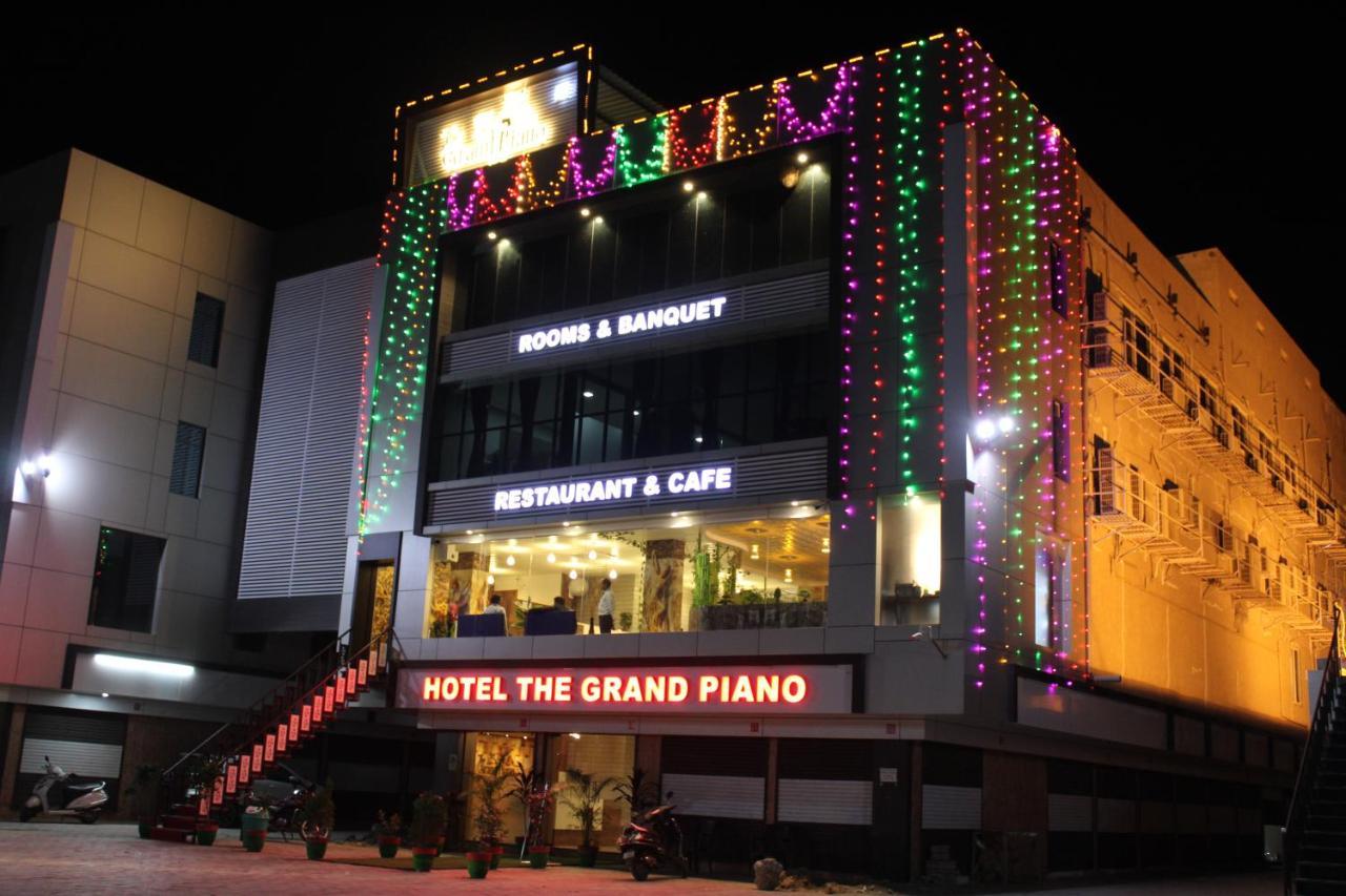 Hotel The Grand Piano - Best Business Hotel In Patan Luaran gambar