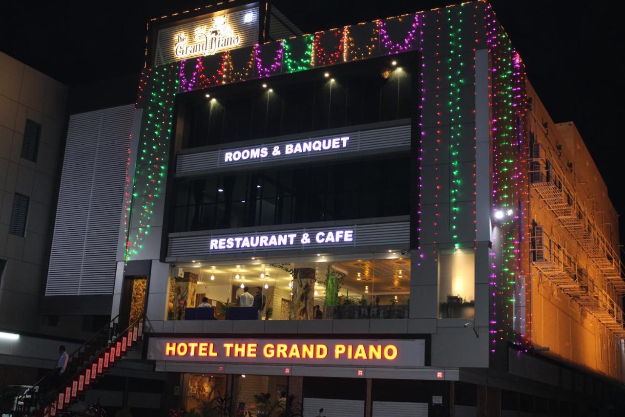Hotel The Grand Piano - Best Business Hotel In Patan Luaran gambar