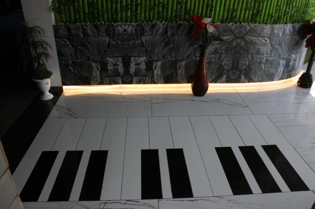 Hotel The Grand Piano - Best Business Hotel In Patan Luaran gambar