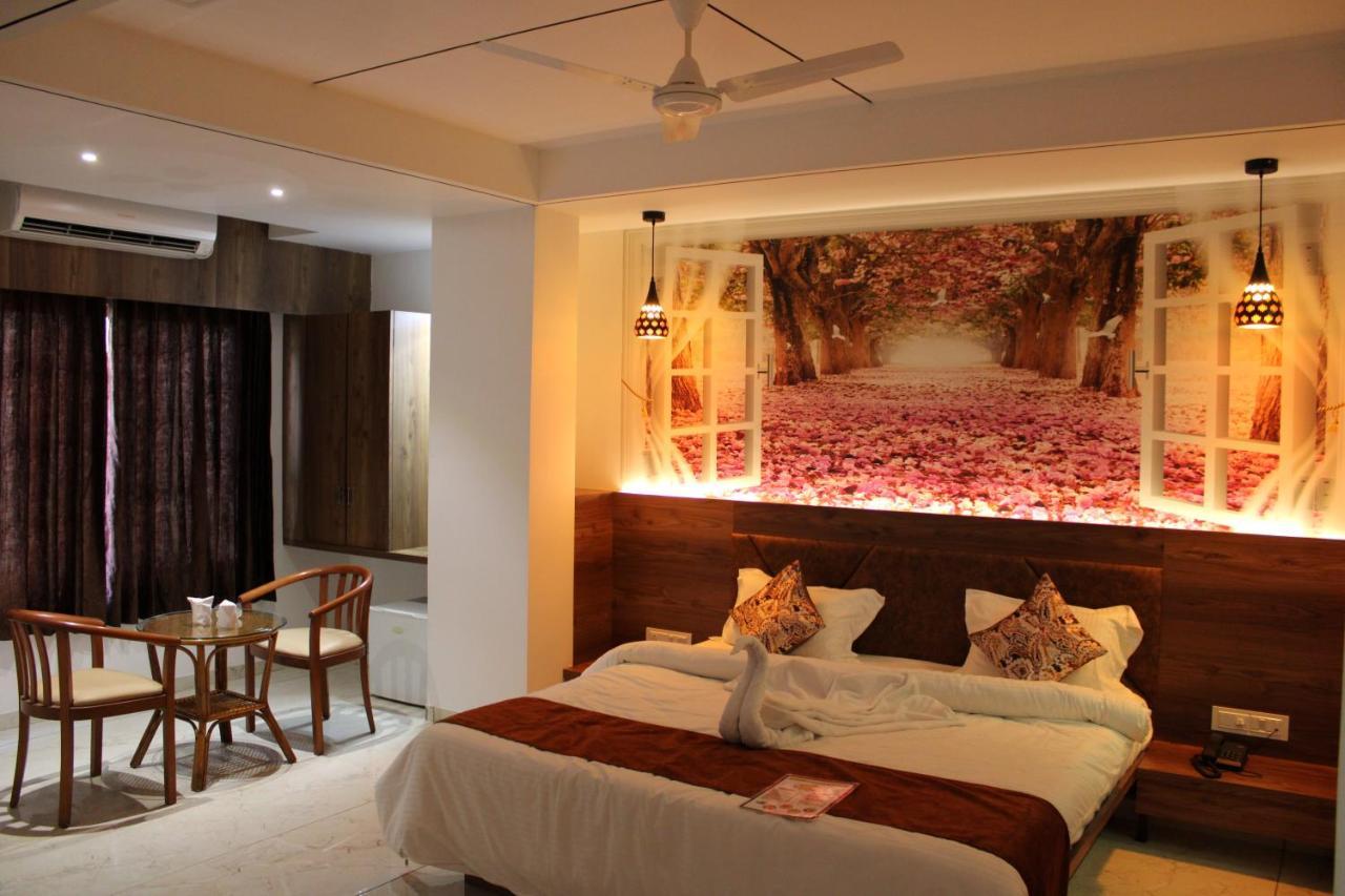 Hotel The Grand Piano - Best Business Hotel In Patan Luaran gambar