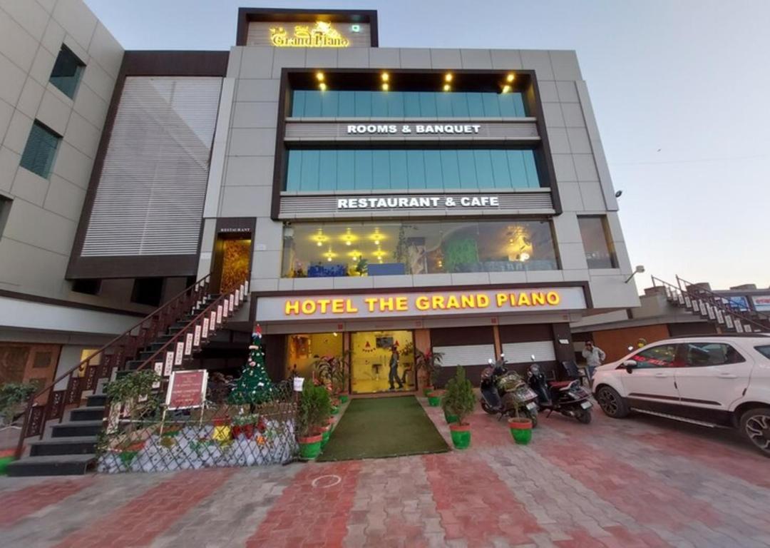 Hotel The Grand Piano - Best Business Hotel In Patan Luaran gambar