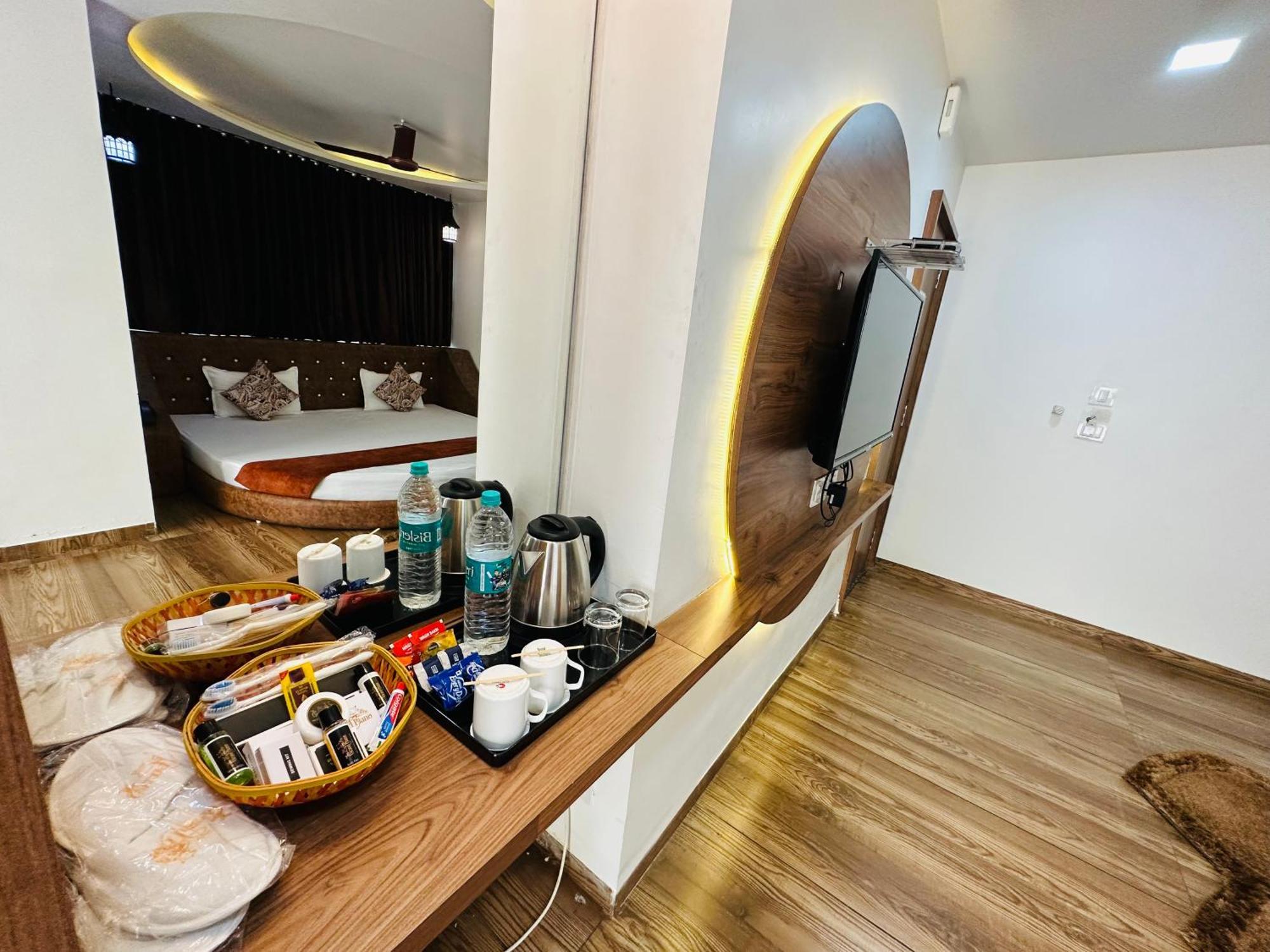 Hotel The Grand Piano - Best Business Hotel In Patan Luaran gambar
